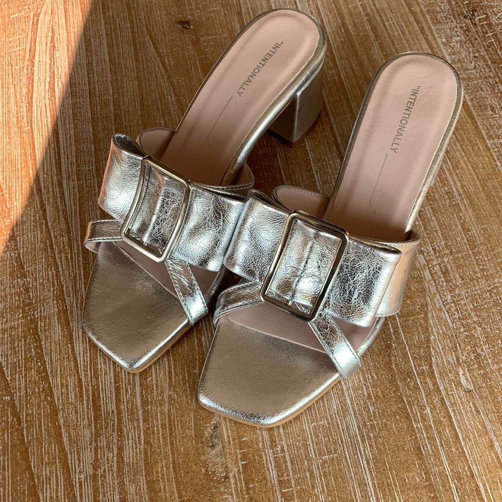 Intentionally Blank ROYA silver heel